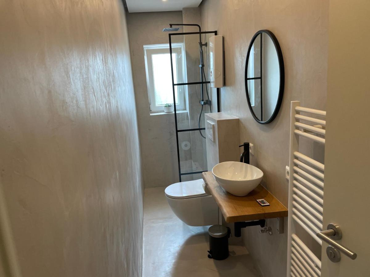 Neue Stilvolle 2-Zimmer Wohnung Im Zentrum Von 沃尔夫 外观 照片
